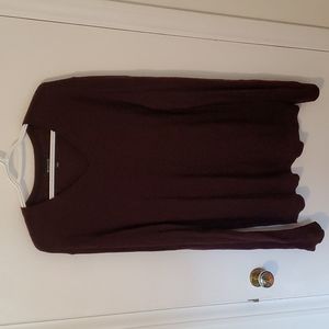RW&Co V neck Sweater Maroon XL